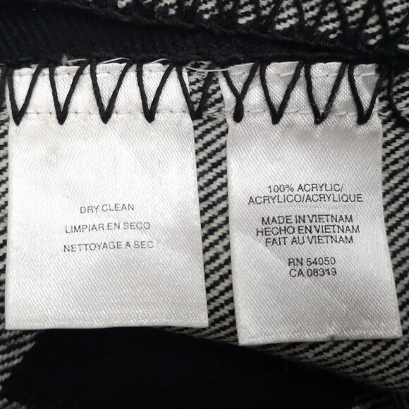 Jones New York Signature Woman 1 Size Black White & Grey Checked Poncho/Wrap - Picture 5 of 7